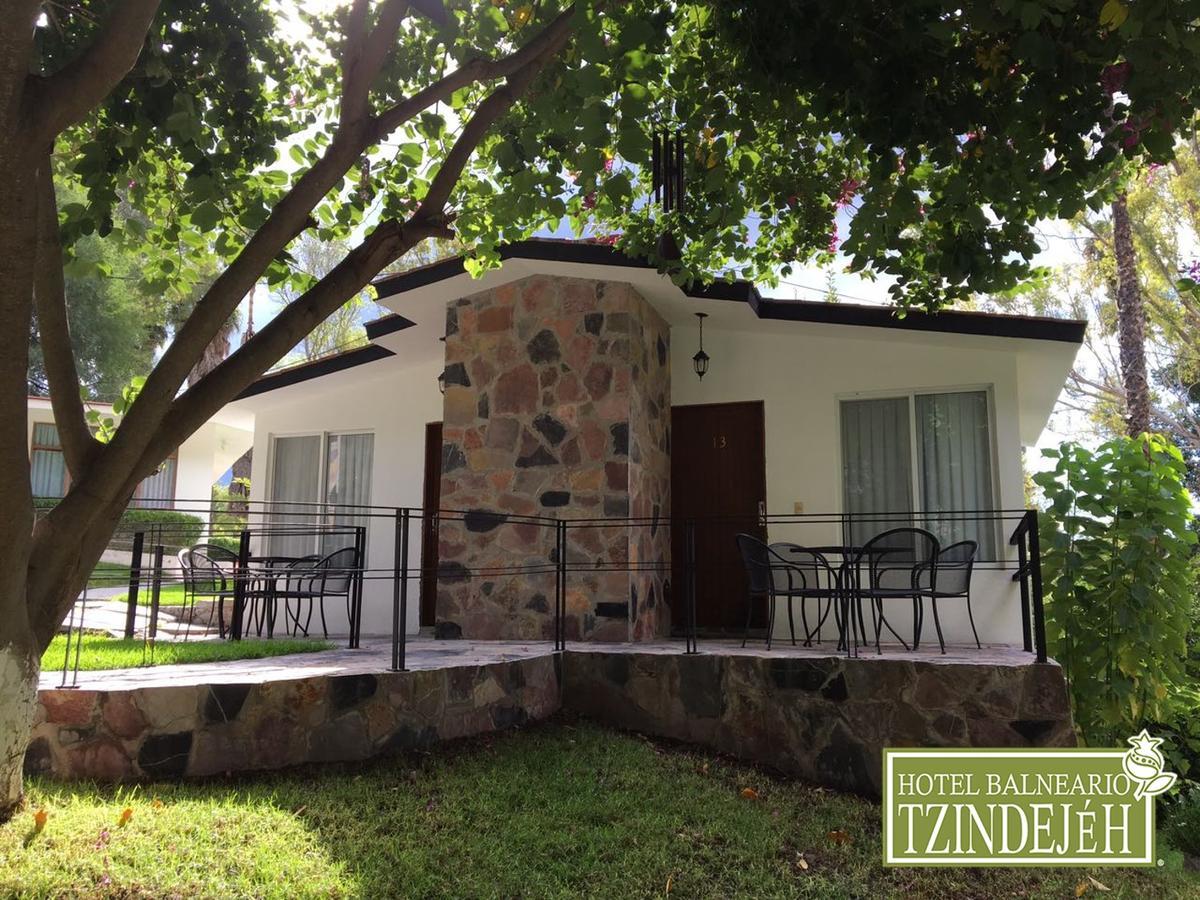 Hotel Balneario Tzindejeh Tasquillo Exterior foto