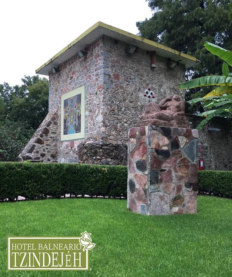Hotel Balneario Tzindejeh Tasquillo Exterior foto