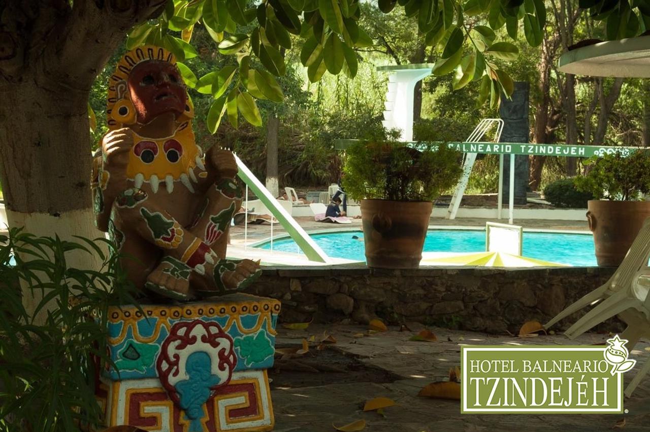 Hotel Balneario Tzindejeh Tasquillo Exterior foto